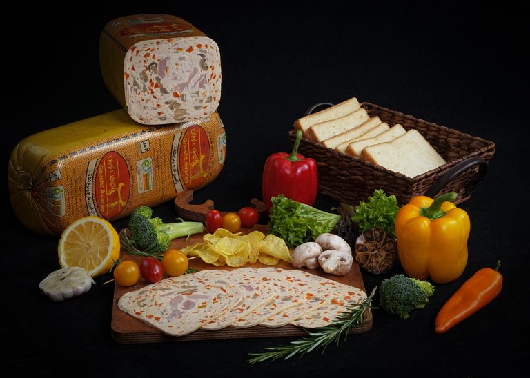 كالباس قارچ ومرغ55% گوشت آوران